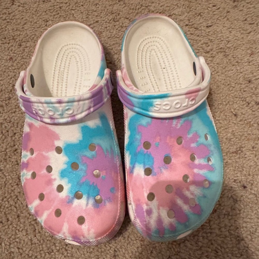 Crocs